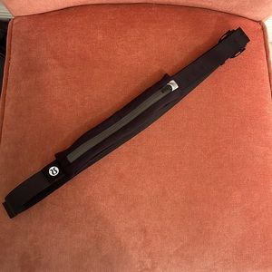 Lululemon Fast and Free Run Belt *Mini Black L/XL